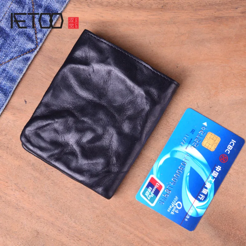 AETOO Original handmade retro men's short leather wallet men's vertical wallet casual men's bag leather small wallet
AETOO Original handmade retro men's short leather wallet men's vertical wallet casual men's bag leather small wallet