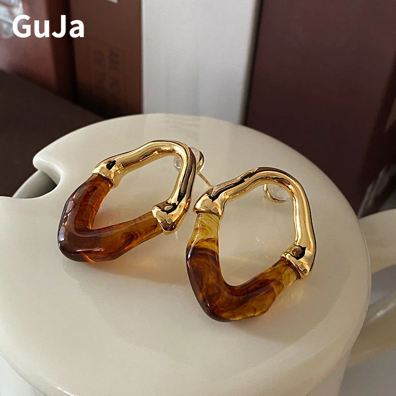 Fashion Jewelry Luxury Personality Irregular Earrings For Women Party Gifts Vintage Temperament 2025 Trend New Accessories
Fashion Jewelry Luxury Personality Irregular Earrings For Women Party Gifts Vintage Temperament 2025 Trend New Accessories