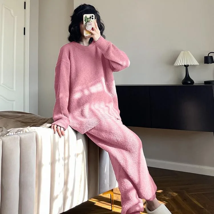 Thick Half-fleece Women's Pants Set Autumn Winter 2026 Plush Knitted Round Neck Pullover Sweater Loose Loungewear Set Pajamas
Thick Half-fleece Women's Pants Set Autumn Winter 2026 Plush Knitted Round Neck Pullover Sweater Loose Loungewear Set Pajamas