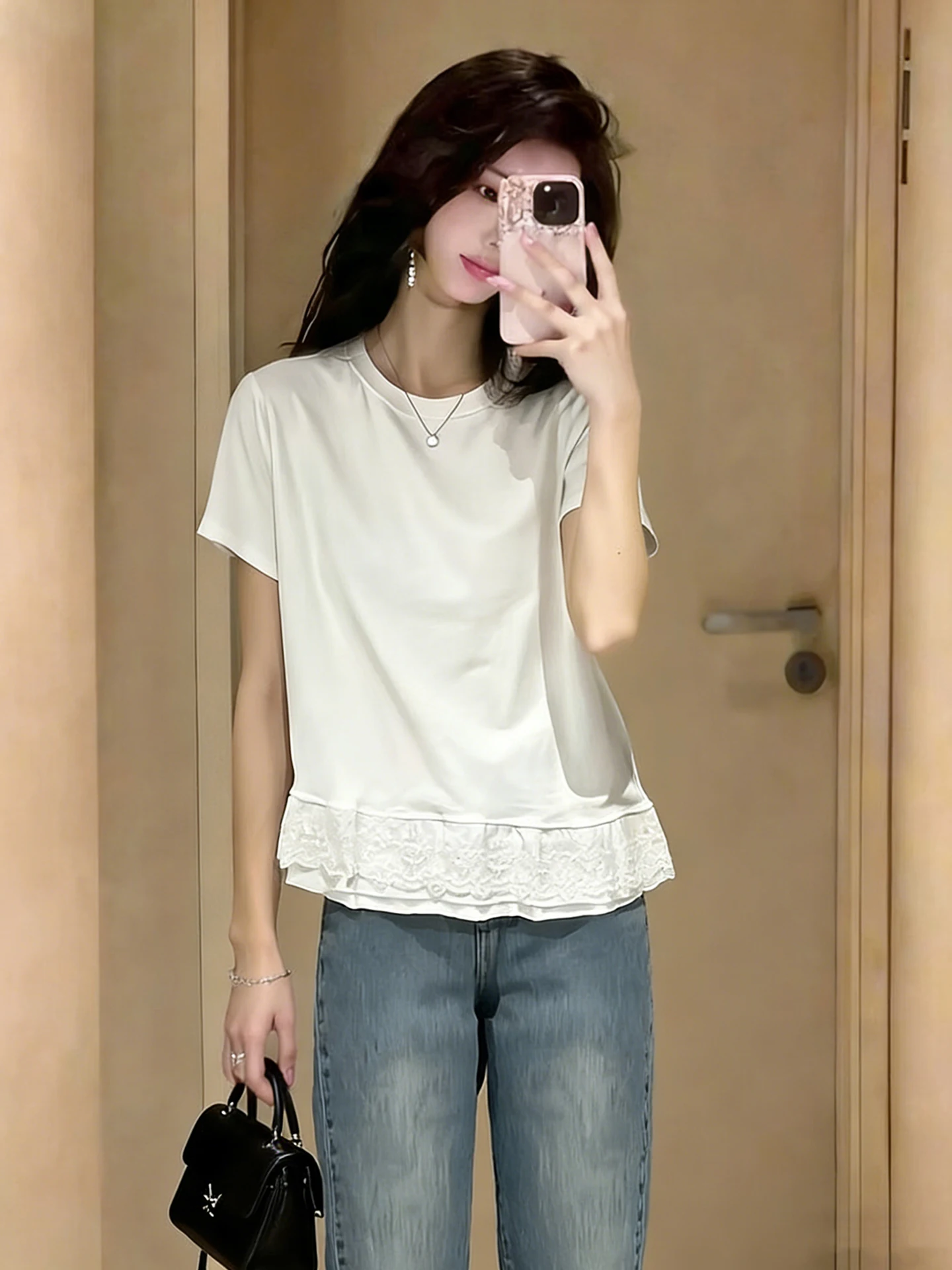 Soft Elegant Short Sleeve T-Shirt Mesh Underbody Simple Design Spring Summer Korean Style Base Shirt Straight Cut round Neck
Soft Elegant Short Sleeve T-Shirt Mesh Underbody Simple Design Spring Summer Korean Style Base Shirt Straight Cut round Neck