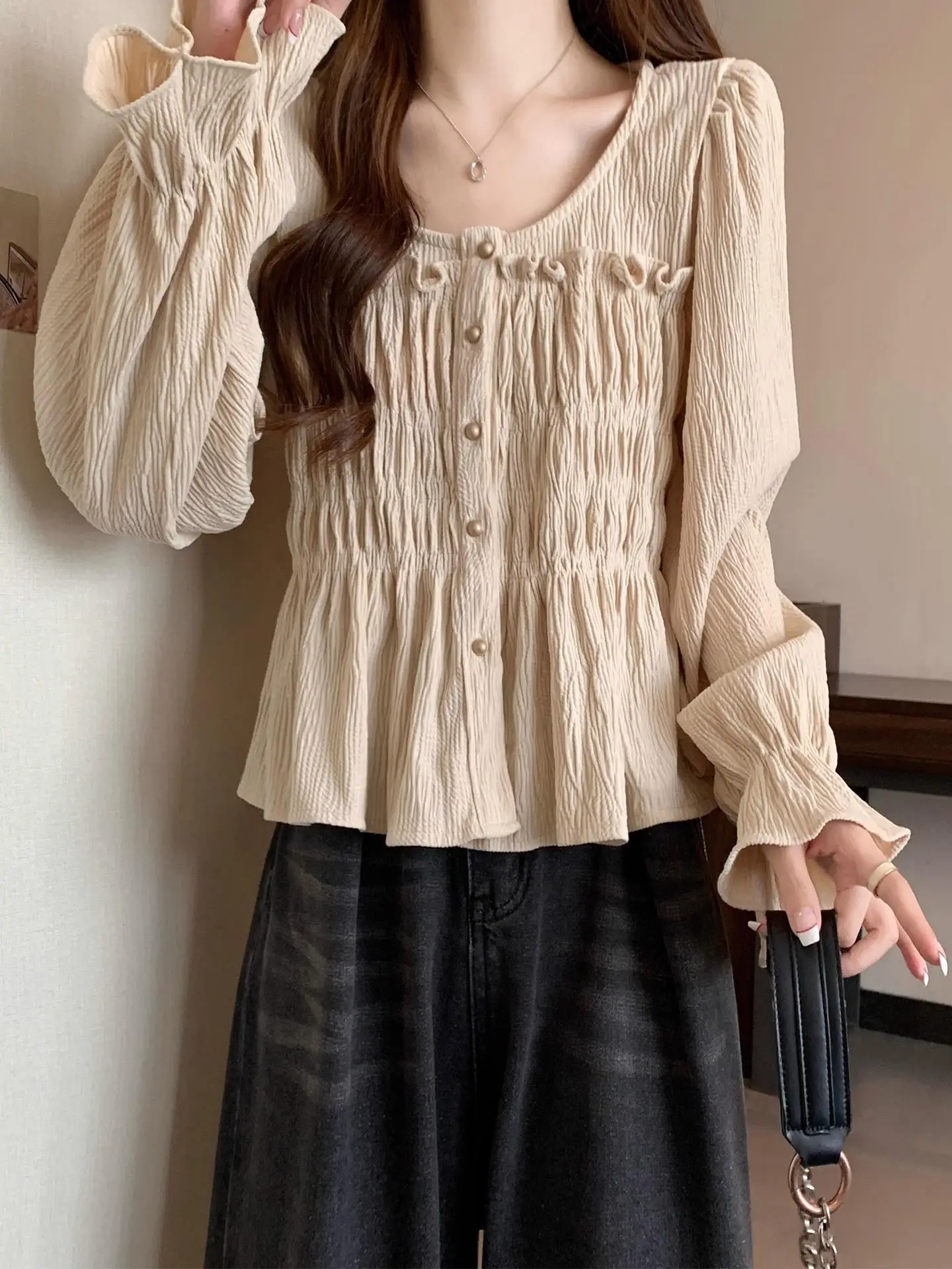 plus Size Long Sleeve Shirt Women's Bell Cuff Tummy Covering Fashionable Spring Autumn Slimming Top Luxury Style Loose Fit Po...
plus Size Long Sleeve Shirt Women's Bell Cuff Tummy Covering Fashionable Spring Autumn Slimming Top Luxury Style Loose Fit Po...
