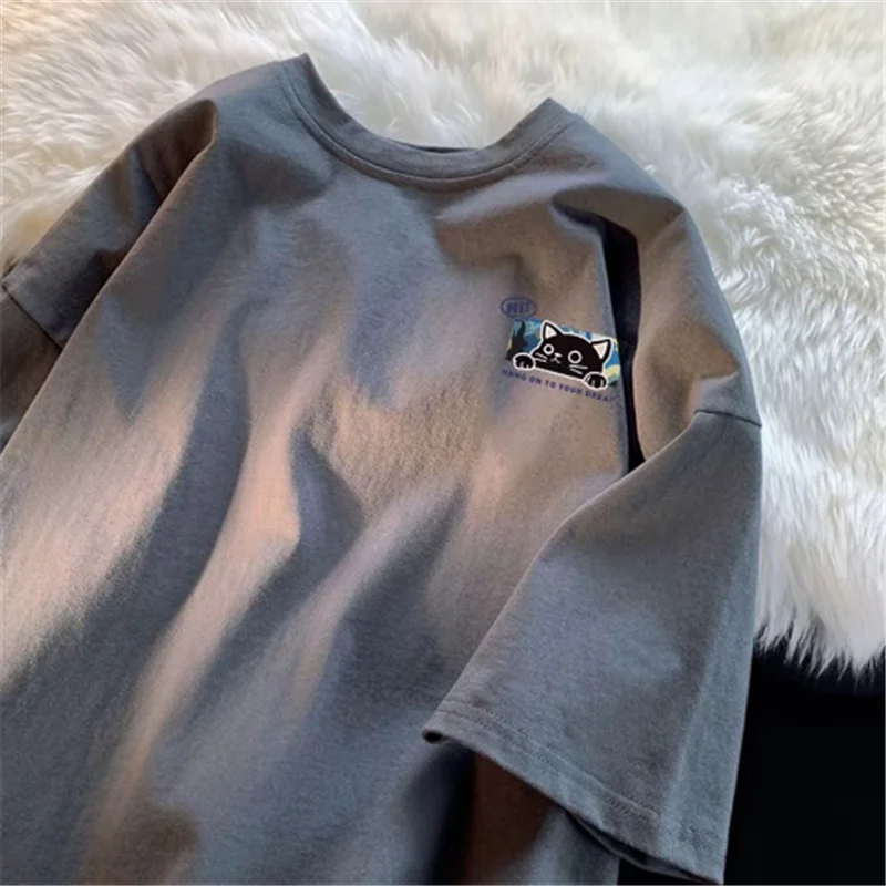 Мужская футболка из чистого хлопка с коротким рукавом, летняя, дышащая, удобная, приталенного кроя, с принтом, повседневная, модная, с защитой от солнца.
Мужская футболка из чистого хлопка с коротким рукавом, летняя, дышащая, удобная, приталенного кроя, с принтом, повседневная, модная, с защитой от солнца.