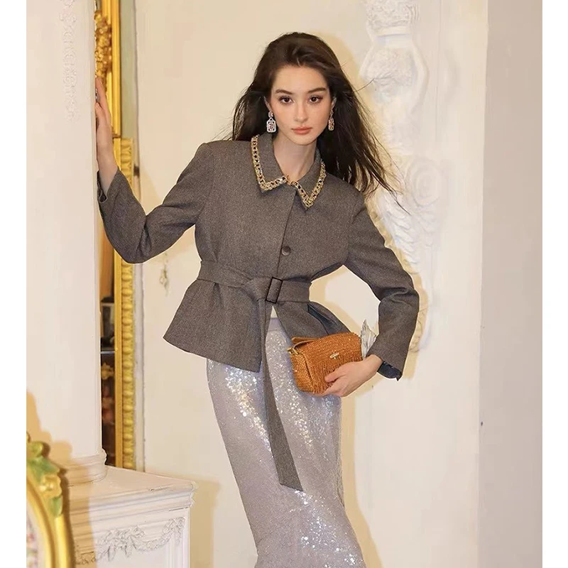 Винтажная укороченная куртка, женская элегантная куртка с поясом, лоскутное пальто с бисером, осенняя женская корейская короткая верхняя одежда с длинными рукавами
Винтажная укороченная куртка, женская элегантная куртка с поясом, лоскутное пальто с бисером, осенняя женская корейская короткая верхняя одежда с длинными рукавами