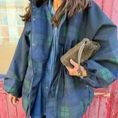 Casual Chic Plaid Coats Loose Stand-collar Tie Up Bow Tops Jacket Trendy Vintage Designers Hoodies 2025 Autumn Women's Outerwear
Casual Chic Plaid Coats Loose Stand-collar Tie Up Bow Tops Jacket Trendy Vintage Designers Hoodies 2025 Autumn Women's Outerwear