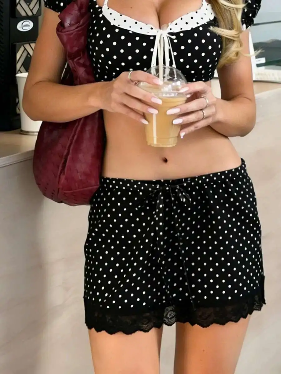 Women Polka Dot Lace Trim Drawstring Low Waist A-Line Mini Shorts Streetwear Casual Summer Outfit
Women Polka Dot Lace Trim Drawstring Low Waist A-Line Mini Shorts Streetwear Casual Summer Outfit