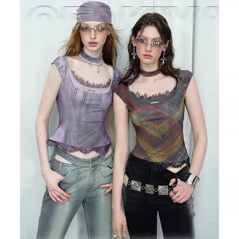 British Punk Vintage Plaid Lace Patchwork Short Sleeved Square Neck T-shirt Chic Lace Patchwork Crop Tops E-girl Preppy College
British Punk Vintage Plaid Lace Patchwork Short Sleeved Square Neck T-shirt Chic Lace Patchwork Crop Tops E-girl Preppy College