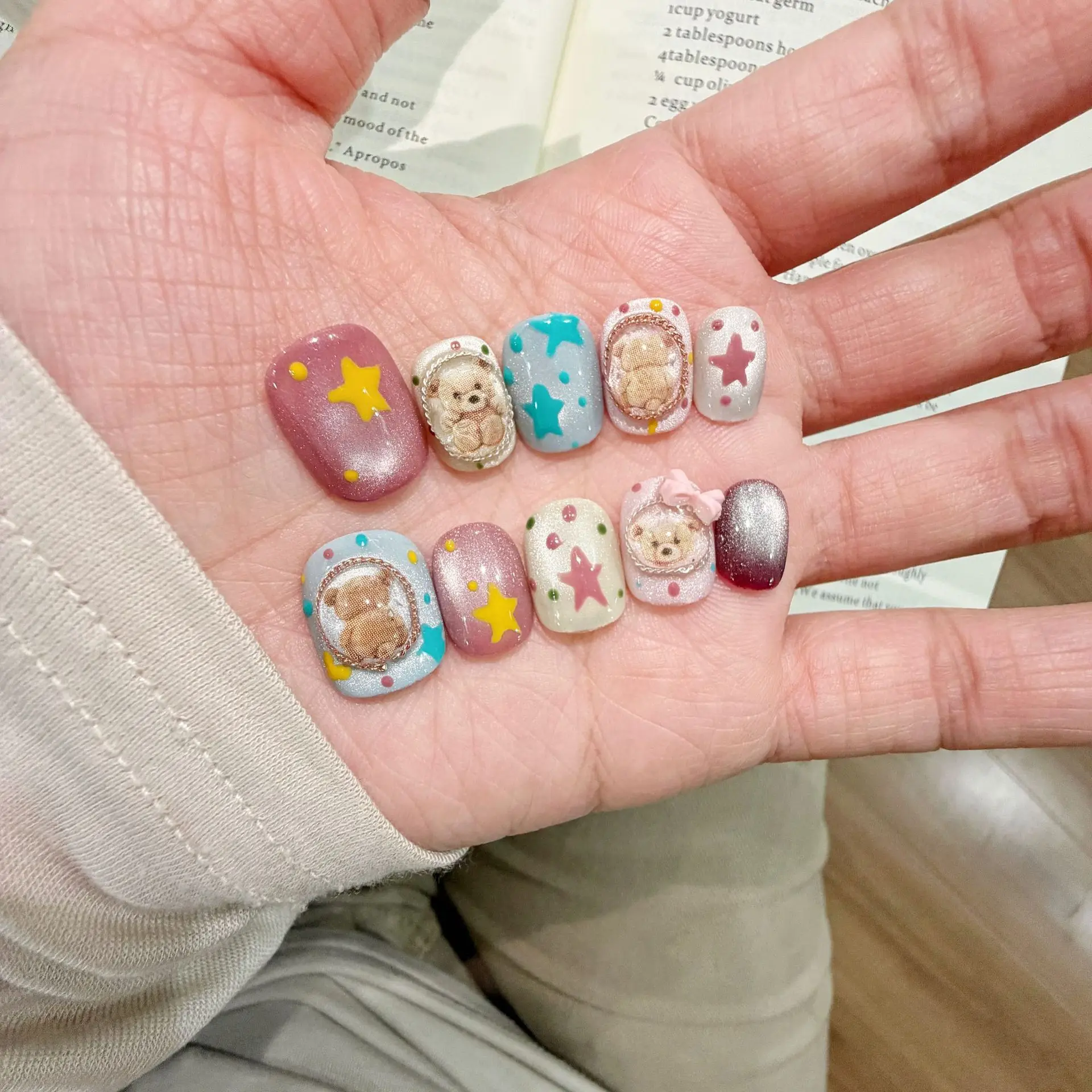 10PCS Round Fake Nails with Sping Dopamine Little bear Y2K Press On Nails DIY False Nails Manicure Nails for Party Wedding Wear
10PCS Round Fake Nails with Sping Dopamine Little bear Y2K Press On Nails DIY False Nails Manicure Nails for Party Wedding Wear