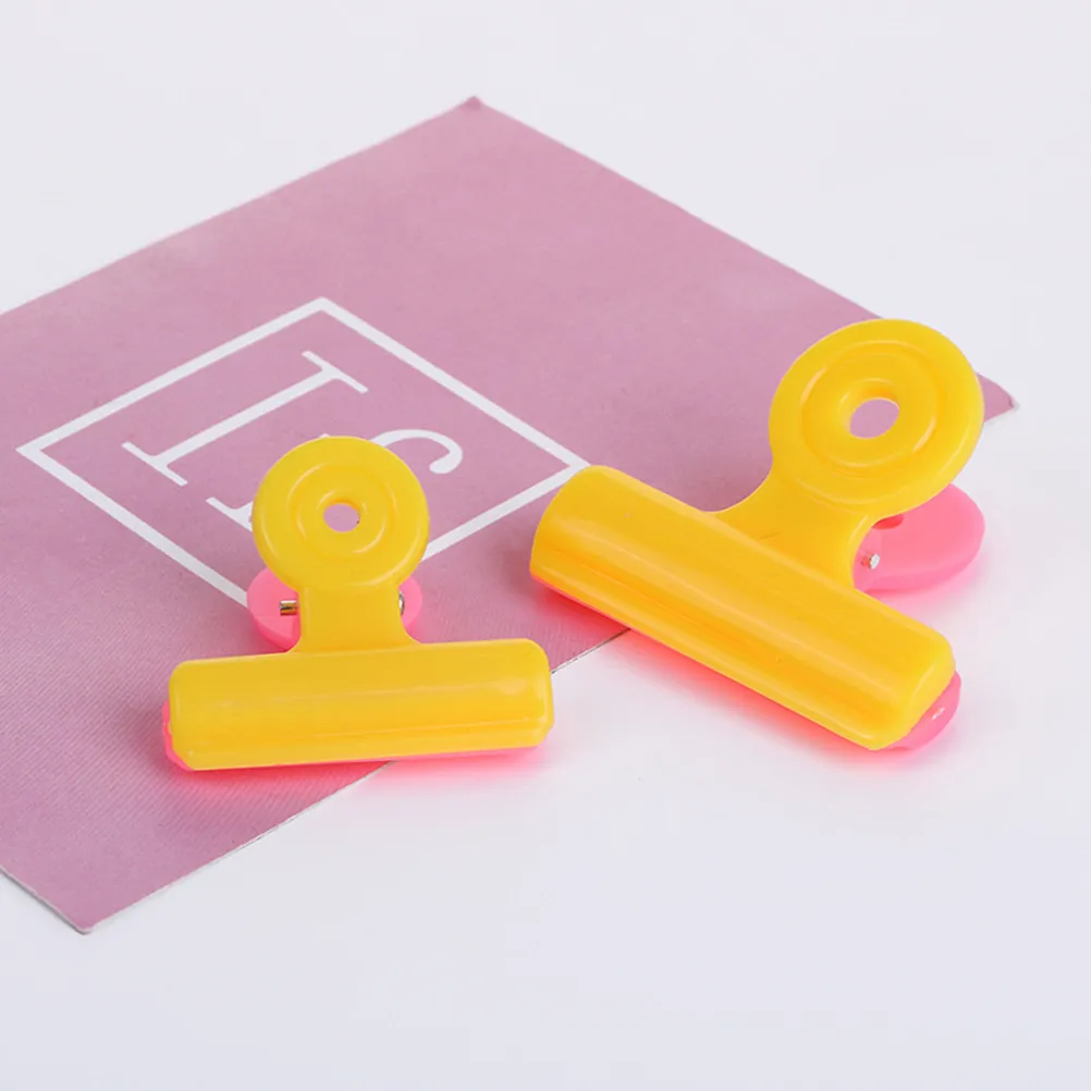 3Pcs Paper Hinge Clips Premium Plastic Document Binder Clips Creative Dual Tone Office Supplies for Organizing Photos Papers
3Pcs Paper Hinge Clips Premium Plastic Document Binder Clips Creative Dual Tone Office Supplies for Organizing Photos Papers