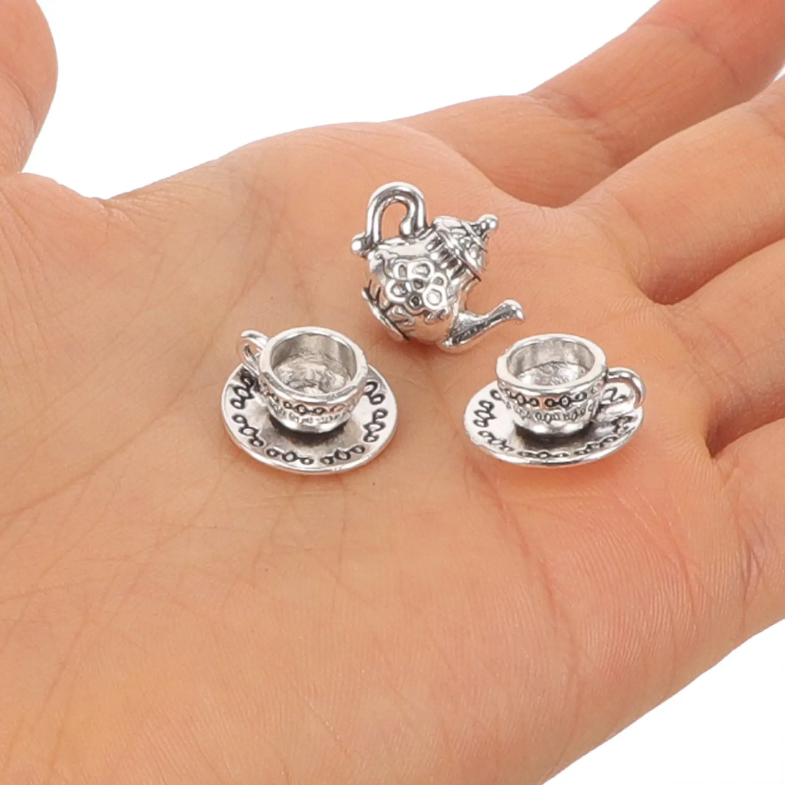 1Set Mini Metal Tea Set Miniature Iron Teapot Tiny Tea Cups for House Micro Landscape Decoration Realistic Mini Teapot
1Set Mini Metal Tea Set Miniature Iron Teapot Tiny Tea Cups for House Micro Landscape Decoration Realistic Mini Teapot