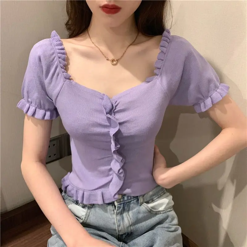 Knitted Shirt with Ice Silk Bubble Sleeves and Mushroom Edge V-Neck T-Shirt for Women, Slim Fit Short Sleeved Western Style Top
Knitted Shirt with Ice Silk Bubble Sleeves and Mushroom Edge V-Neck T-Shirt for Women, Slim Fit Short Sleeved Western Style Top