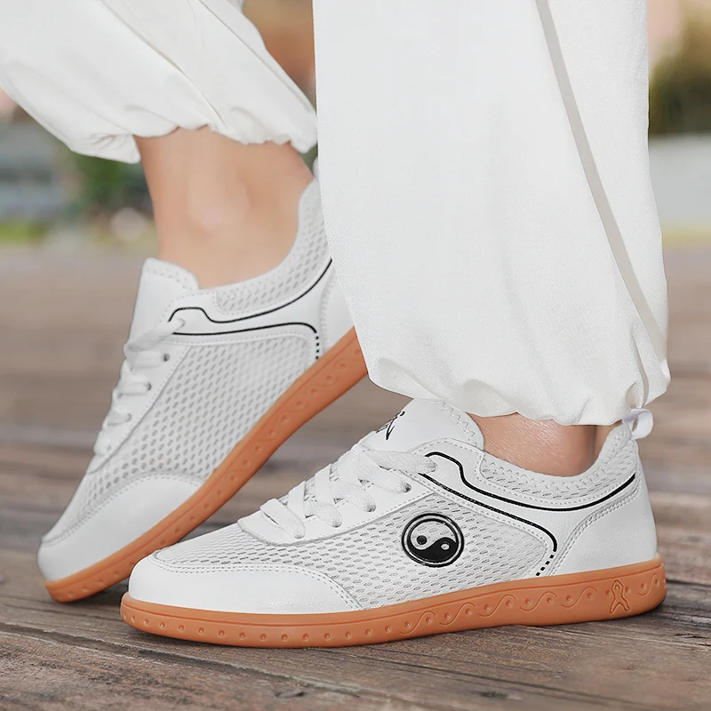 Genuine Leather Tai Chi Shoes Martial Arts Kung Fu Wushu Training Shoes Soft Sole Comfort Practice Footwear for Men Women
Genuine Leather Tai Chi Shoes Martial Arts Kung Fu Wushu Training Shoes Soft Sole Comfort Practice Footwear for Men Women