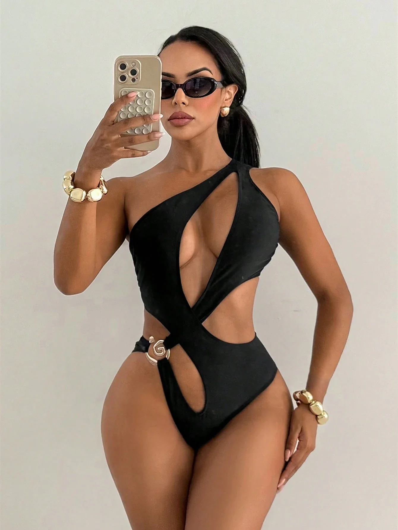 Sexy Hollow-Out Criss-Cross One-Piece Swimsuit For Women Beach Holiday
Sexy Hollow-Out Criss-Cross One-Piece Swimsuit For Women Beach Holiday