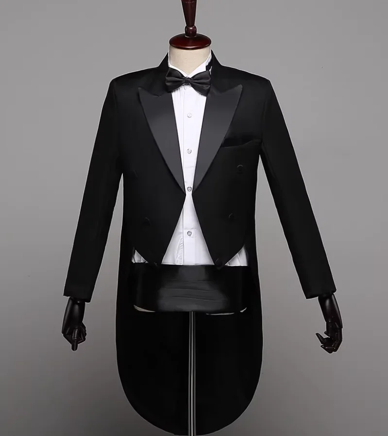 Elegant Men's Slim Fit Dress With British Style Suit Jacket, Foreign Trade Banquet Stage Conductor Performance Tailcoat.
Elegant Men's Slim Fit Dress With British Style Suit Jacket, Foreign Trade Banquet Stage Conductor Performance Tailcoat.