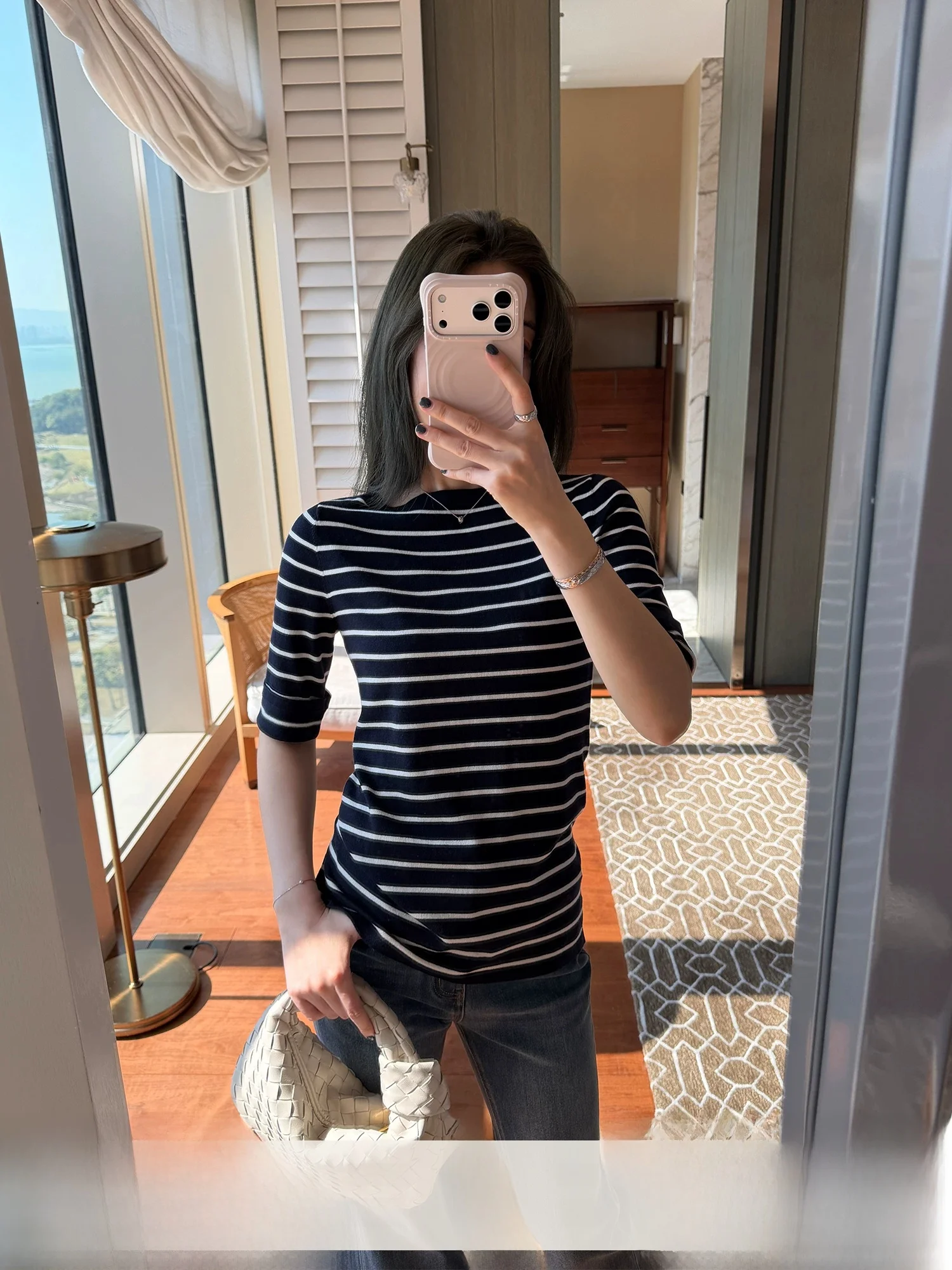Naval T One-Shoulder Lenzing Silk Stripe Color Block Five-Quarter Sleeve Knitted T-Shirt Women's New Fashion Spring Top
Naval T One-Shoulder Lenzing Silk Stripe Color Block Five-Quarter Sleeve Knitted T-Shirt Women's New Fashion Spring Top