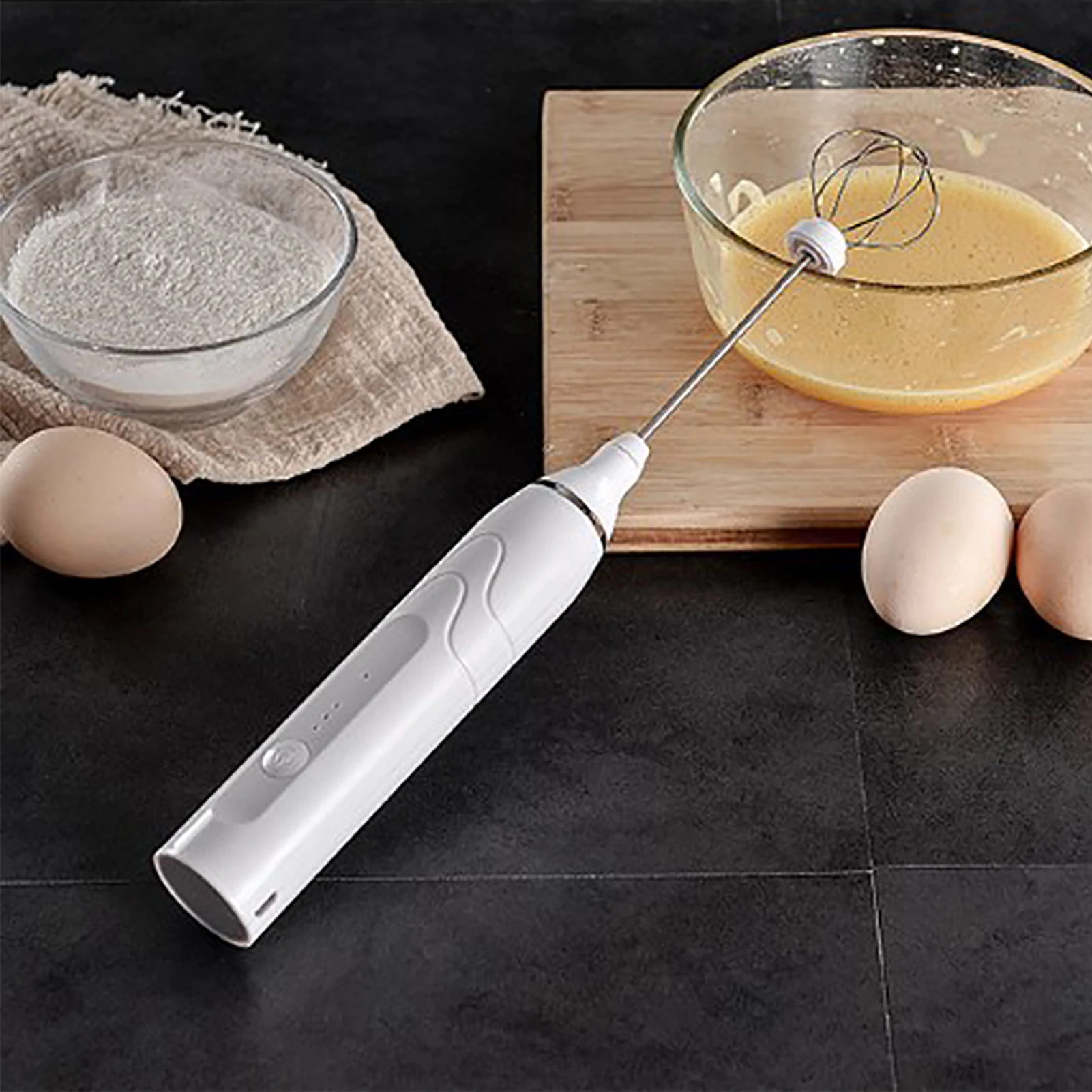 Electric Hand Mixer USB Rechargeable Automatic Egg Beater Milk Frother Large Capacity Battery Operated Milk Mixer
Electric Hand Mixer USB Rechargeable Automatic Egg Beater Milk Frother Large Capacity Battery Operated Milk Mixer