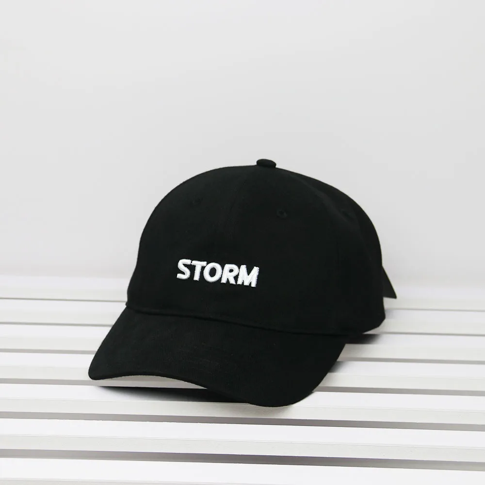 1 Pcs Black White Hat Men Spring / Autumn Letter Wide Brim Baseball Cap Korean Fashion Simple Adjustable Peaked Cap For Boys
1 Pcs Black White Hat Men Spring / Autumn Letter Wide Brim Baseball Cap Korean Fashion Simple Adjustable Peaked Cap For Boys