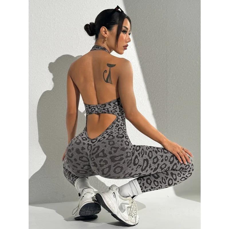 Seamless Leopard Print Jumpsuit Women's Tight Fitting Hanging Neck Jumpsuit Hip Lifting and Sexy Shaping Fitness Yoga Outfit
Seamless Leopard Print Jumpsuit Women's Tight Fitting Hanging Neck Jumpsuit Hip Lifting and Sexy Shaping Fitness Yoga Outfit
