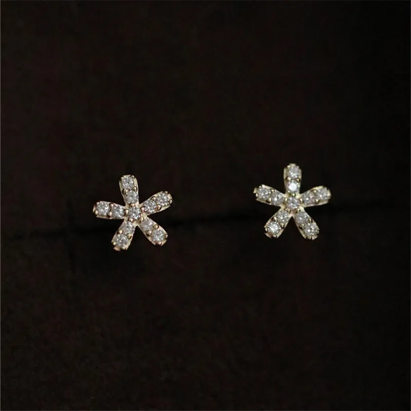 MOVSKI 925 Sterling Silver Plated 14K Gold Light Luxury Pave Zircon Flower Stud Earrings Women Simple Versatile Daily Jewelry
MOVSKI 925 Sterling Silver Plated 14K Gold Light Luxury Pave Zircon Flower Stud Earrings Women Simple Versatile Daily Jewelry