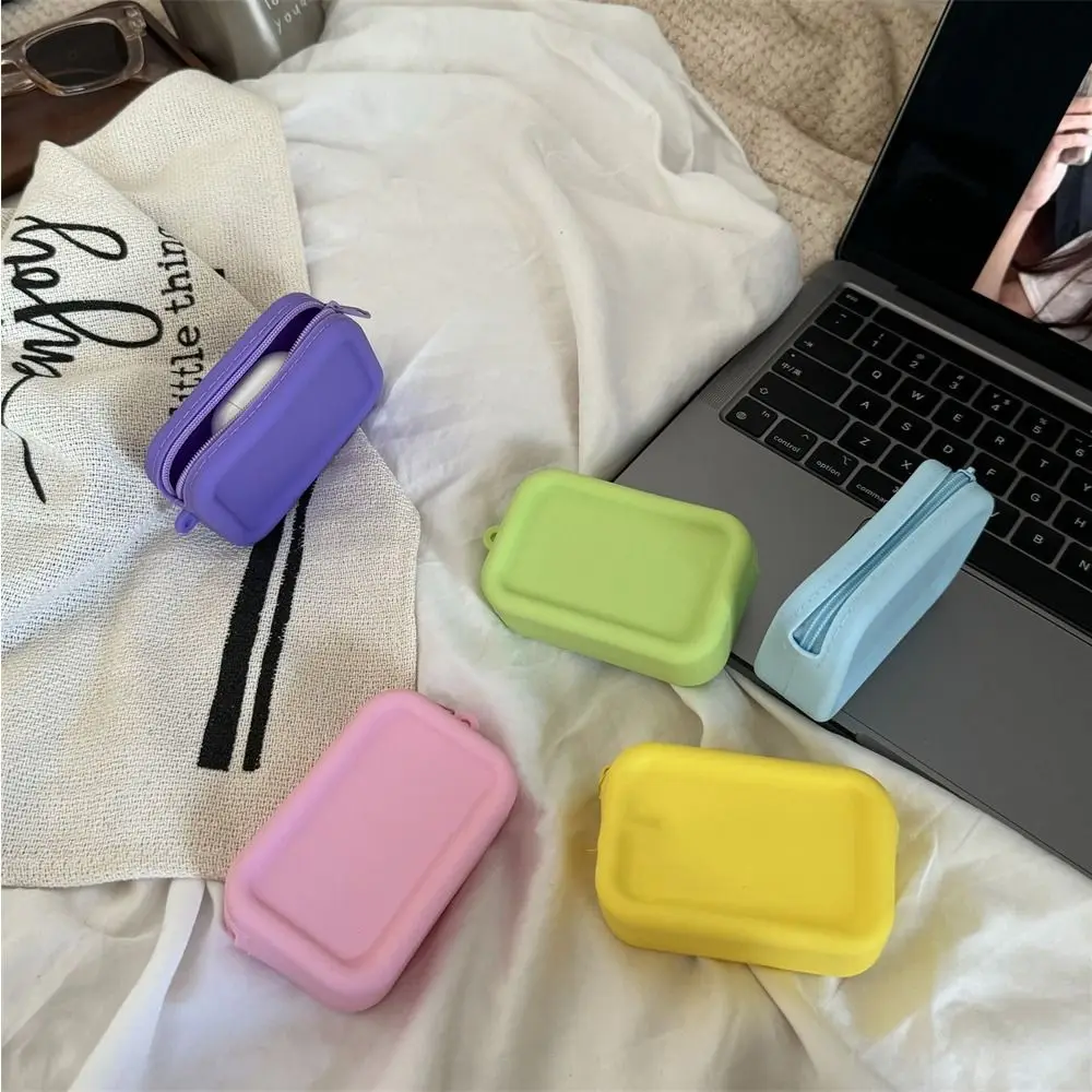 Cute Macaron Color Silicone Cosmetic Bag Coin Purse Rectangle Multifunction Storage Bag Makeup Holder Mini Small Item Bag Women
Cute Macaron Color Silicone Cosmetic Bag Coin Purse Rectangle Multifunction Storage Bag Makeup Holder Mini Small Item Bag Women