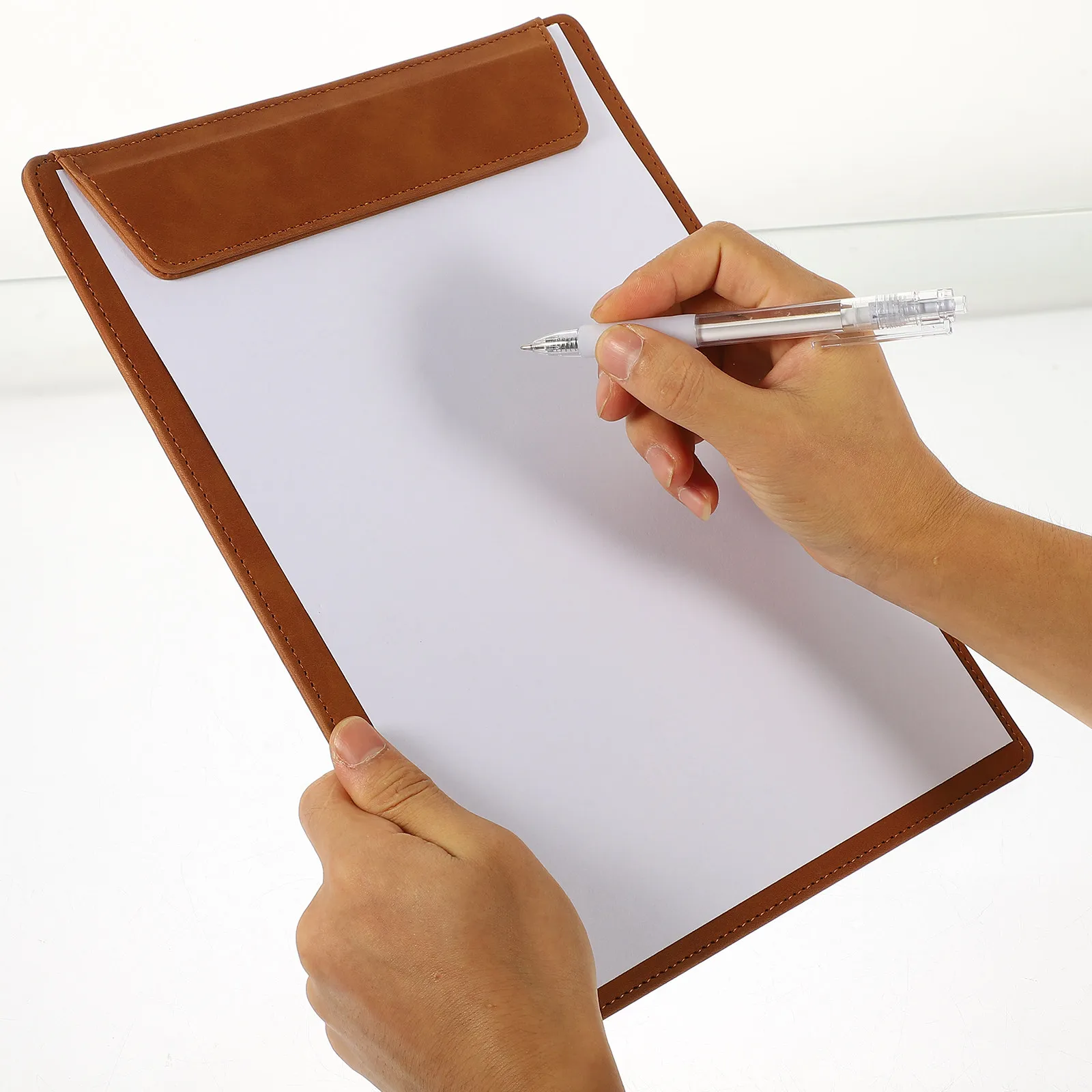 Lightweight Document Clipboard Portable Writing Board for Office Catering Logistics Home Use File Clip Pad Paper
Lightweight Document Clipboard Portable Writing Board for Office Catering Logistics Home Use File Clip Pad Paper