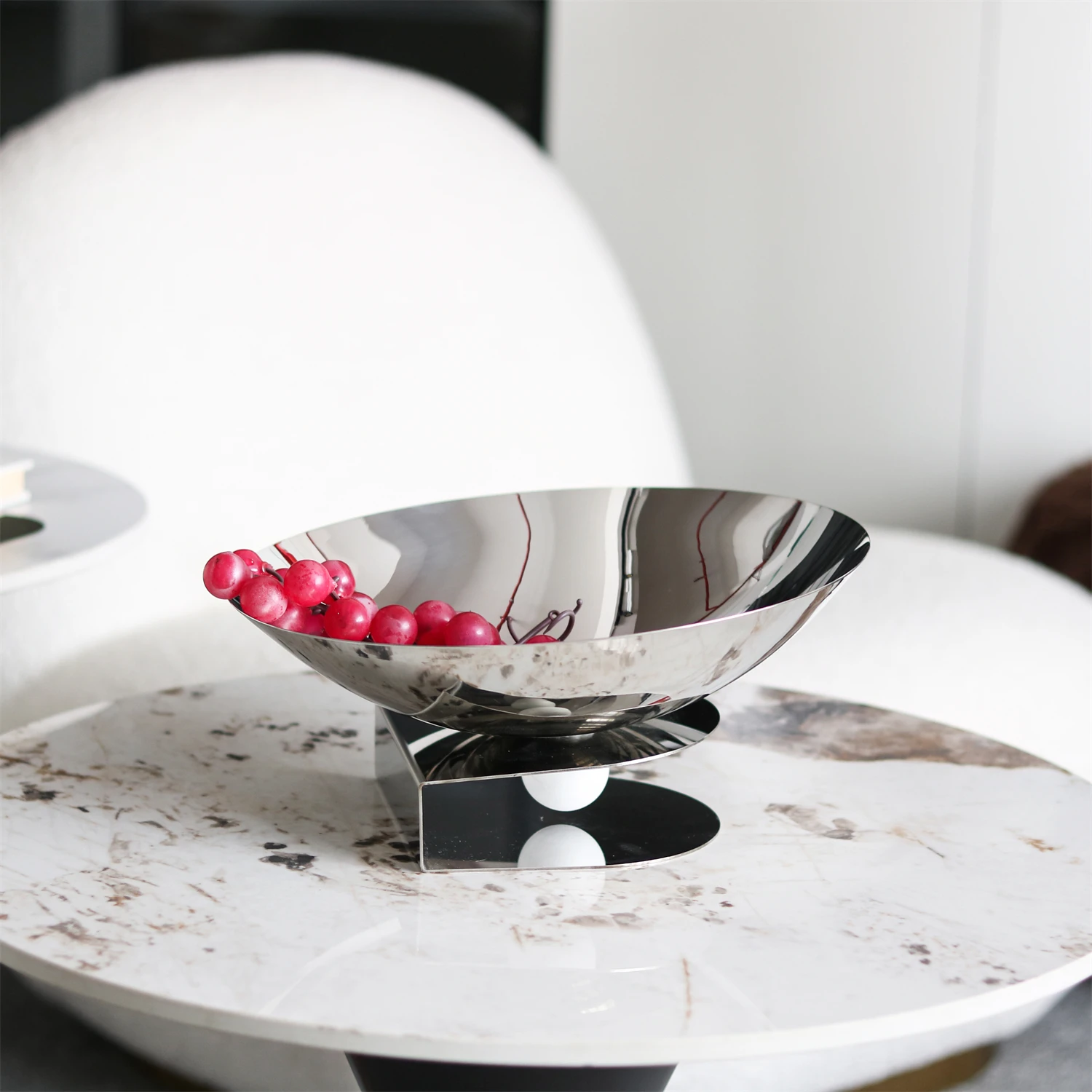 Hot Sale Home Hotel Decorative Fruit Plate Wholesale Price Metal Semi Sugar Shaped Decor Fruit Serving Bowl
Hot Sale Home Hotel Decorative Fruit Plate Wholesale Price Metal Semi Sugar Shaped Decor Fruit Serving Bowl