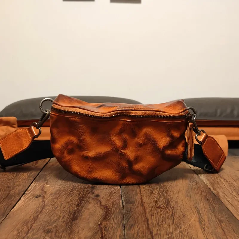 Classic men's breast bag vegetable tanned leather old retro messenger bag
Classic men's breast bag vegetable tanned leather old retro messenger bag
