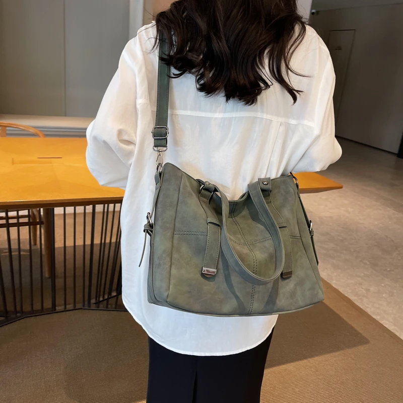 2024 Women Daily Casual Fashion PU Leather Bags Shoulder Cute Large Capacity Crossbody Soft Shopping Students Ladies Handbag
2024 Women Daily Casual Fashion PU Leather Bags Shoulder Cute Large Capacity Crossbody Soft Shopping Students Ladies Handbag