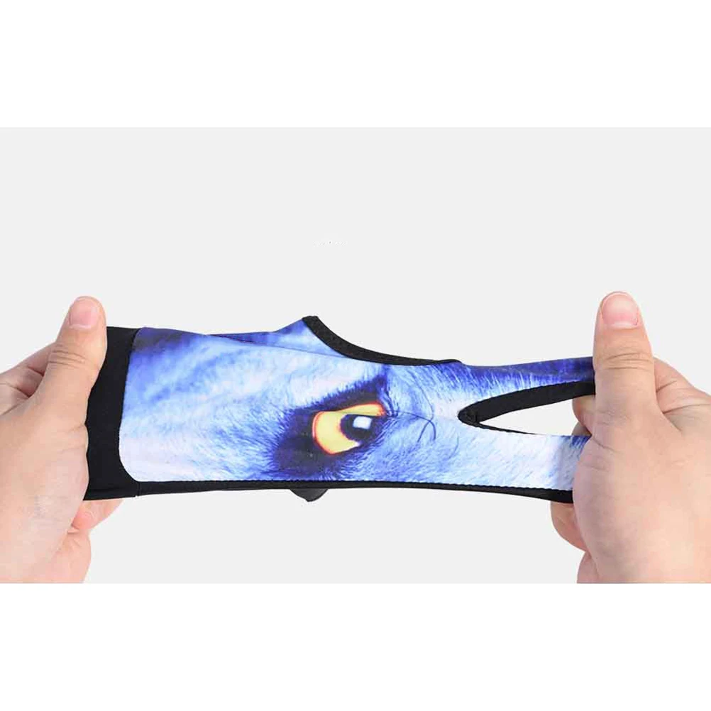 High Elastic 3 Fingers Glove Anti-Slip Billiards Glove Moisture Wicking Net Portable Size M Black 3 Fingers Gloves
High Elastic 3 Fingers Glove Anti-Slip Billiards Glove Moisture Wicking Net Portable Size M Black 3 Fingers Gloves