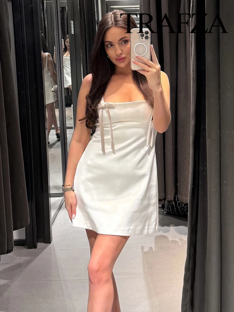 TRAFZA Women Summer Fashion Bow Trim Silk Satin Sling Dress Female Elegant Straight Collar Backless Zipper Sleeveless Mini Dress
TRAFZA Women Summer Fashion Bow Trim Silk Satin Sling Dress Female Elegant Straight Collar Backless Zipper Sleeveless Mini Dress