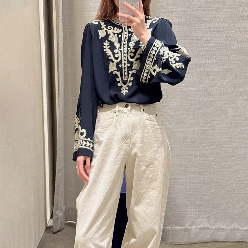 Loose Long Sleeve Women's Shirt Deep Blue Embroidery Vintage Flower Blue White Elegant Court Style round Neck Gown Fiber 100%
Loose Long Sleeve Women's Shirt Deep Blue Embroidery Vintage Flower Blue White Elegant Court Style round Neck Gown Fiber 100%