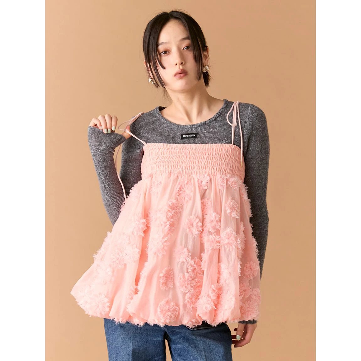 Dreamy 3D Rosebud Elastic Strap Vest Top Women's Fashion Spring Collection Polyester Fiber round Neckline Outerwear Casual Wear
Dreamy 3D Rosebud Elastic Strap Vest Top Women's Fashion Spring Collection Polyester Fiber round Neckline Outerwear Casual Wear