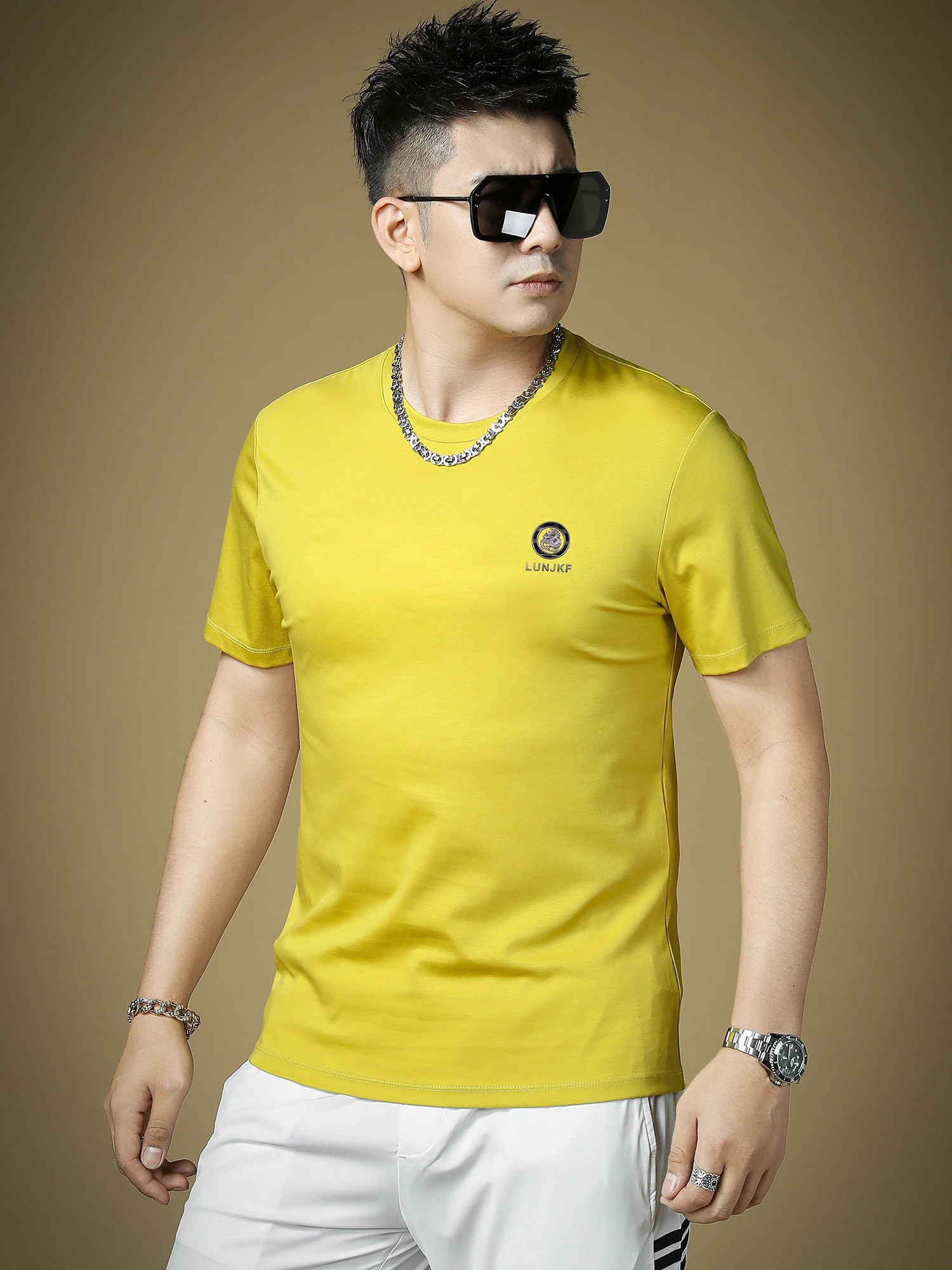 Summer Slim Fit Men's ort Sve T-irt Double Silk Cotton Faion Brand f Sve Body irt Cool Feeling Thin Model
Summer Slim Fit Men's ort Sve T-irt Double Silk Cotton Faion Brand f Sve Body irt Cool Feeling Thin Model