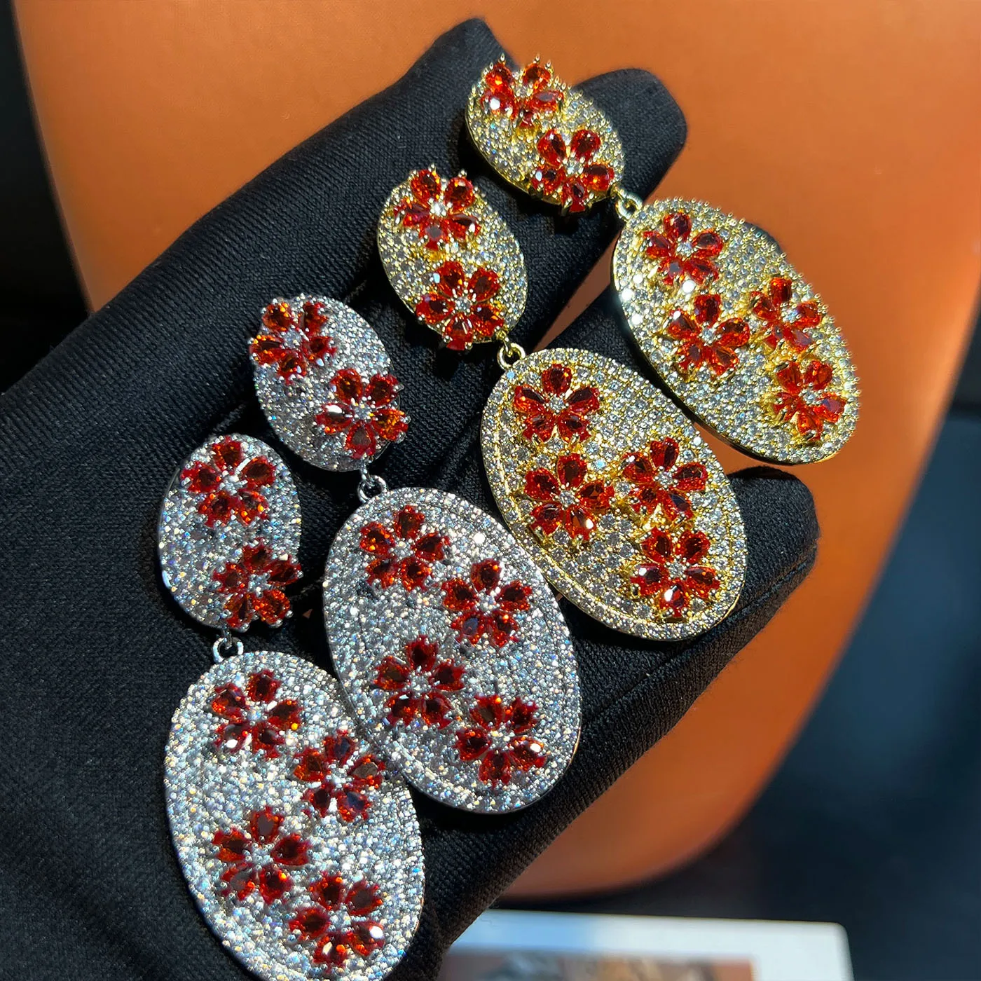 Женские двухслойные круглые модные серьги с кристаллами циркона, супер блестящие ювелирные аксессуары
Женские двухслойные круглые модные серьги с кристаллами циркона, супер блестящие ювелирные аксессуары