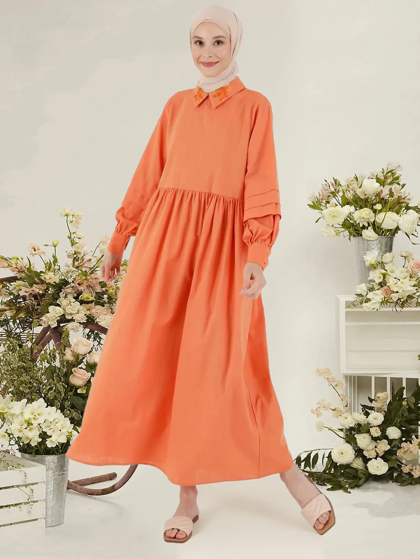 Arab Turkey Muslim Dress Women Embroidery Abaya Kaftan Evening Dresses for Women Dubai Islam Long Dress Robes Femme Vestidos
Arab Turkey Muslim Dress Women Embroidery Abaya Kaftan Evening Dresses for Women Dubai Islam Long Dress Robes Femme Vestidos