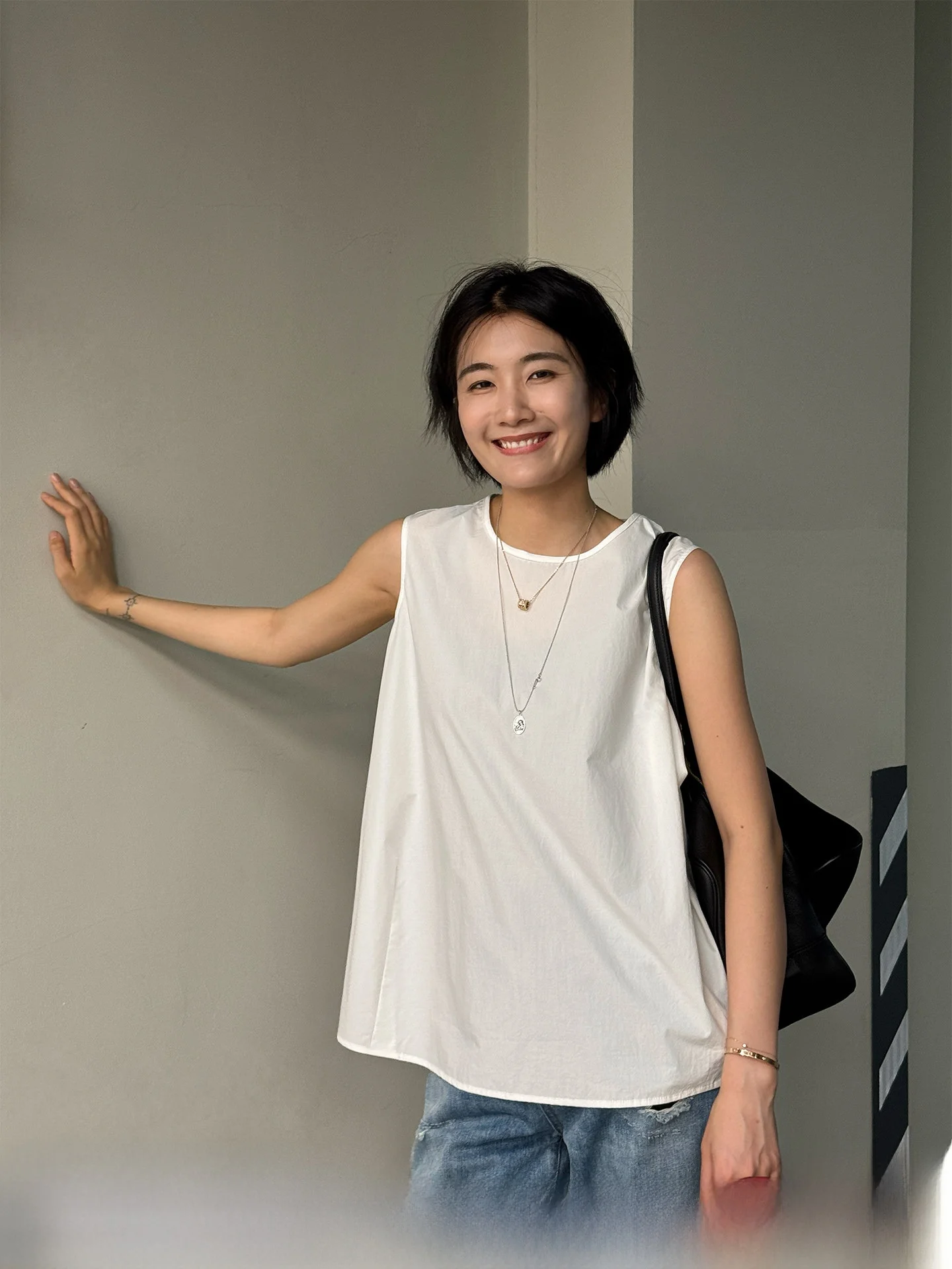 Langqing Pure Cotton round Ne Svel Vest Women's Outerwear irt Spring Summer Design Loose A-Line Top
Langqing Pure Cotton round Ne Svel Vest Women's Outerwear irt Spring Summer Design Loose A-Line Top