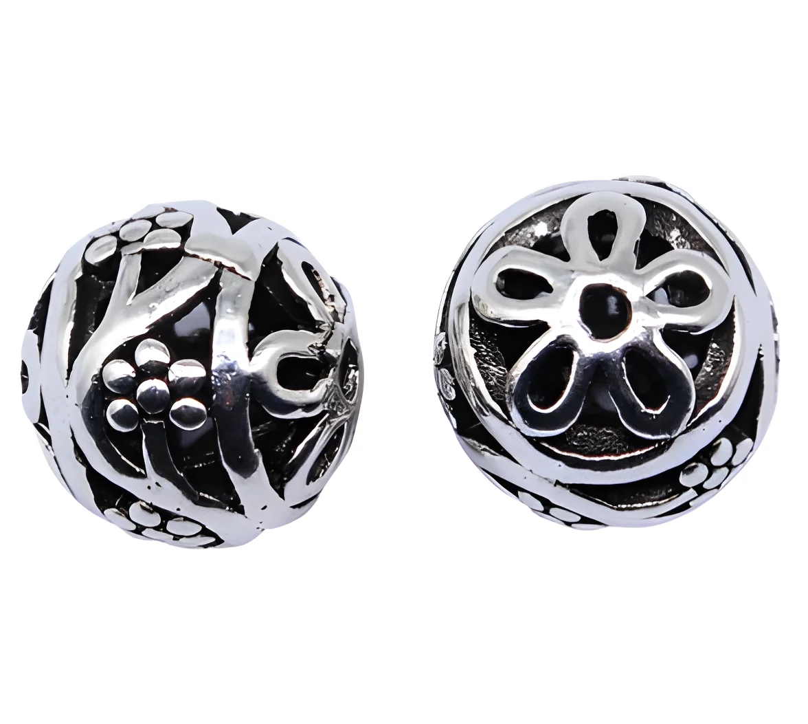 10pcs 12x12mm Alloy metal tibetan silver color three-dimensional hollow vintage spacer bead HW2517
10pcs 12x12mm Alloy metal tibetan silver color three-dimensional hollow vintage spacer bead HW2517