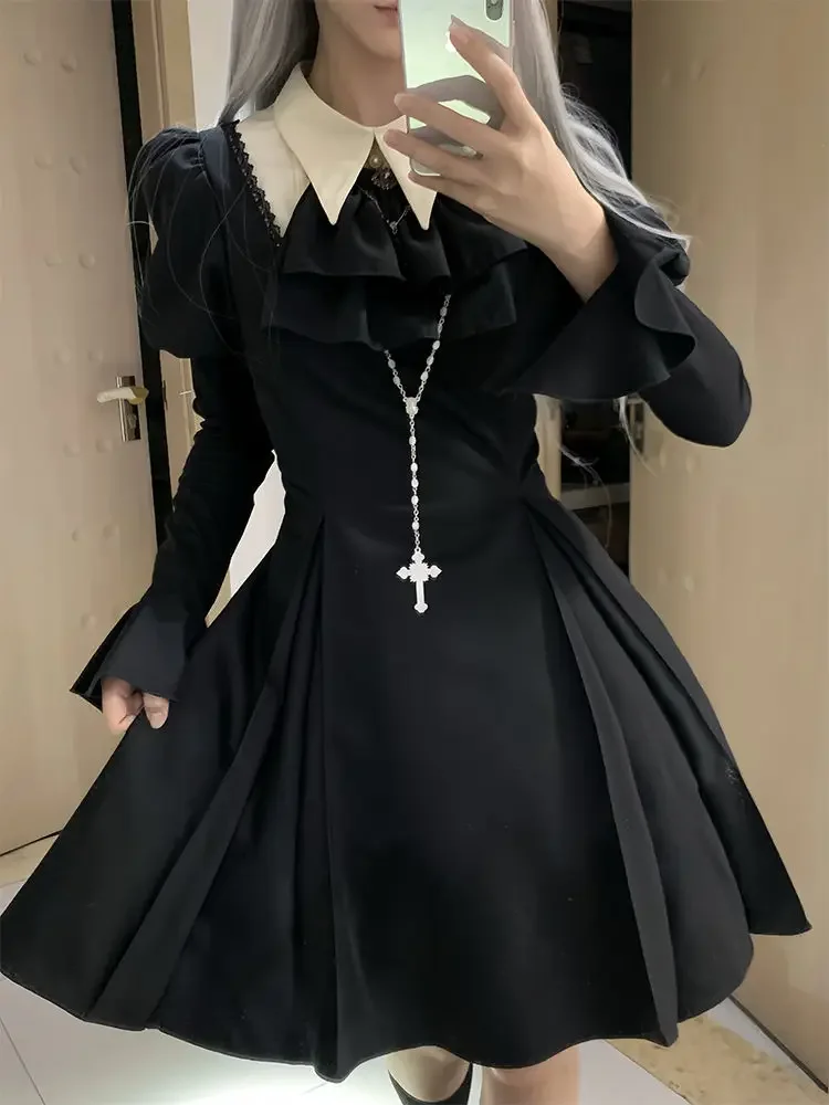 Черные платья для женщин 2025 Vestidos De Mujer с тонкой талией Harajuku, готический халат трапециевидной формы, женская туника с длинными рукавами, модное платье
Черные платья для женщин 2025 Vestidos De Mujer с тонкой талией Harajuku, готический халат трапециевидной формы, женская туника с длинными рукавами, модное платье