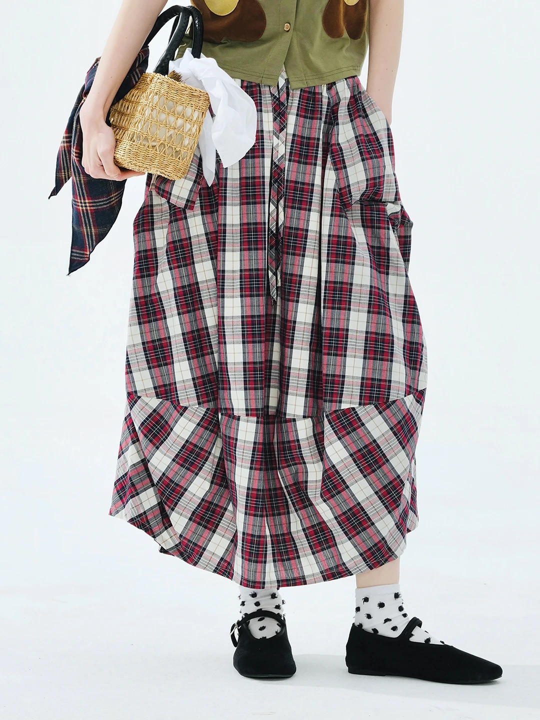 Plaid skirt 2025 imakokoni original summer casual artistic pure cotton lantern skirt for women 255098
Plaid skirt 2025 imakokoni original summer casual artistic pure cotton lantern skirt for women 255098