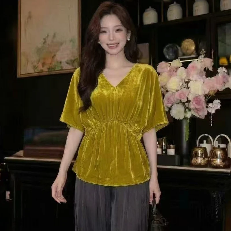 High End Summer New V-neck Silk Private Fabric Bat Sleeve + With Elastic Waistband and Loose Fitting Women's Shirt M-XXL
High End Summer New V-neck Silk Private Fabric Bat Sleeve + With Elastic Waistband and Loose Fitting Women's Shirt M-XXL