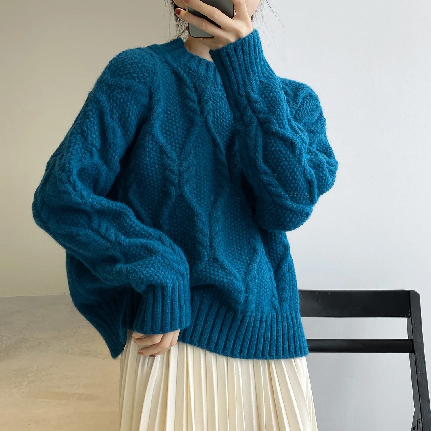 Women AutumnO-Neck Sweater Pure Color Warm Knitted Pullovers Long Sleeve Oversized Winter Sweater Pull Femme
Women AutumnO-Neck Sweater Pure Color Warm Knitted Pullovers Long Sleeve Oversized Winter Sweater Pull Femme