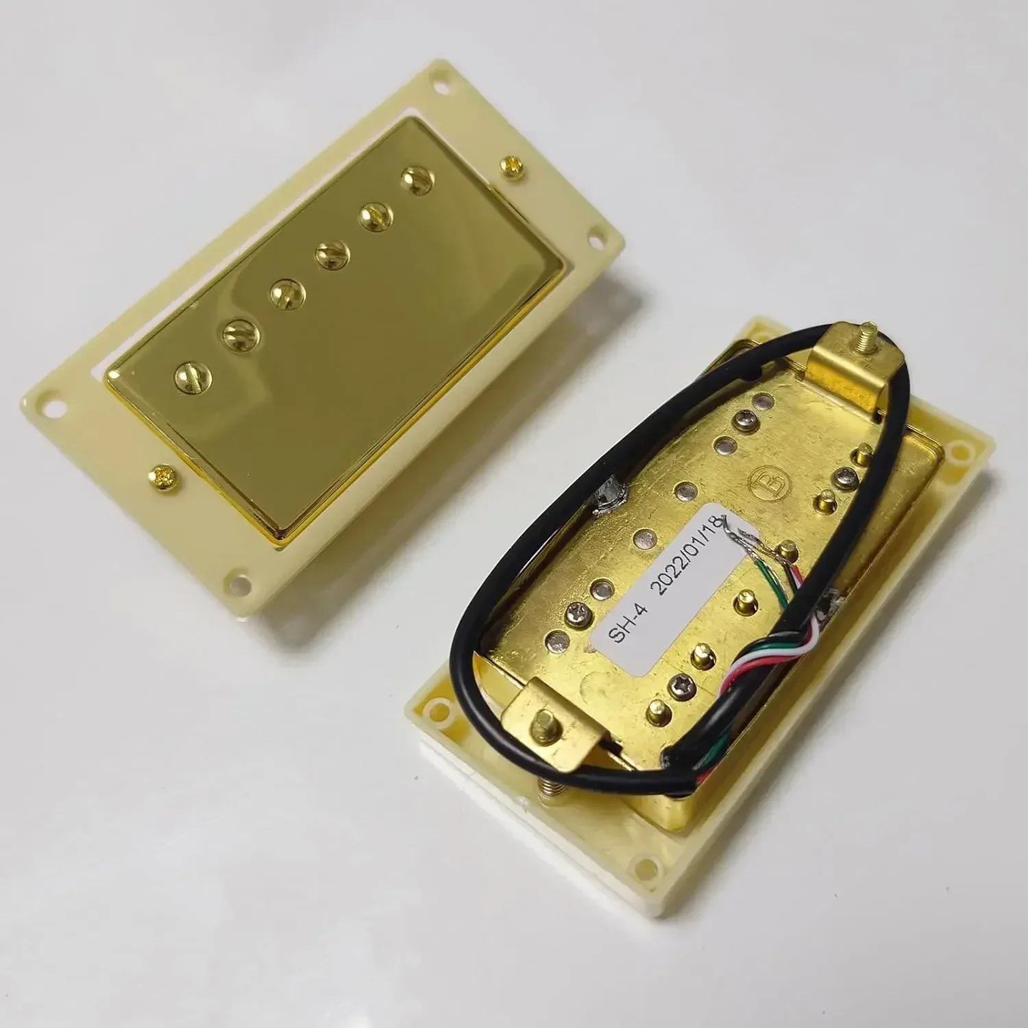 Guitar Humbucker Pickup with 1V1T Switch Wiring Harness 4C Guitar Neck and Bridge Pickup Set Gold for LP SG Guitar
Guitar Humbucker Pickup with 1V1T Switch Wiring Harness 4C Guitar Neck and Bridge Pickup Set Gold for LP SG Guitar
