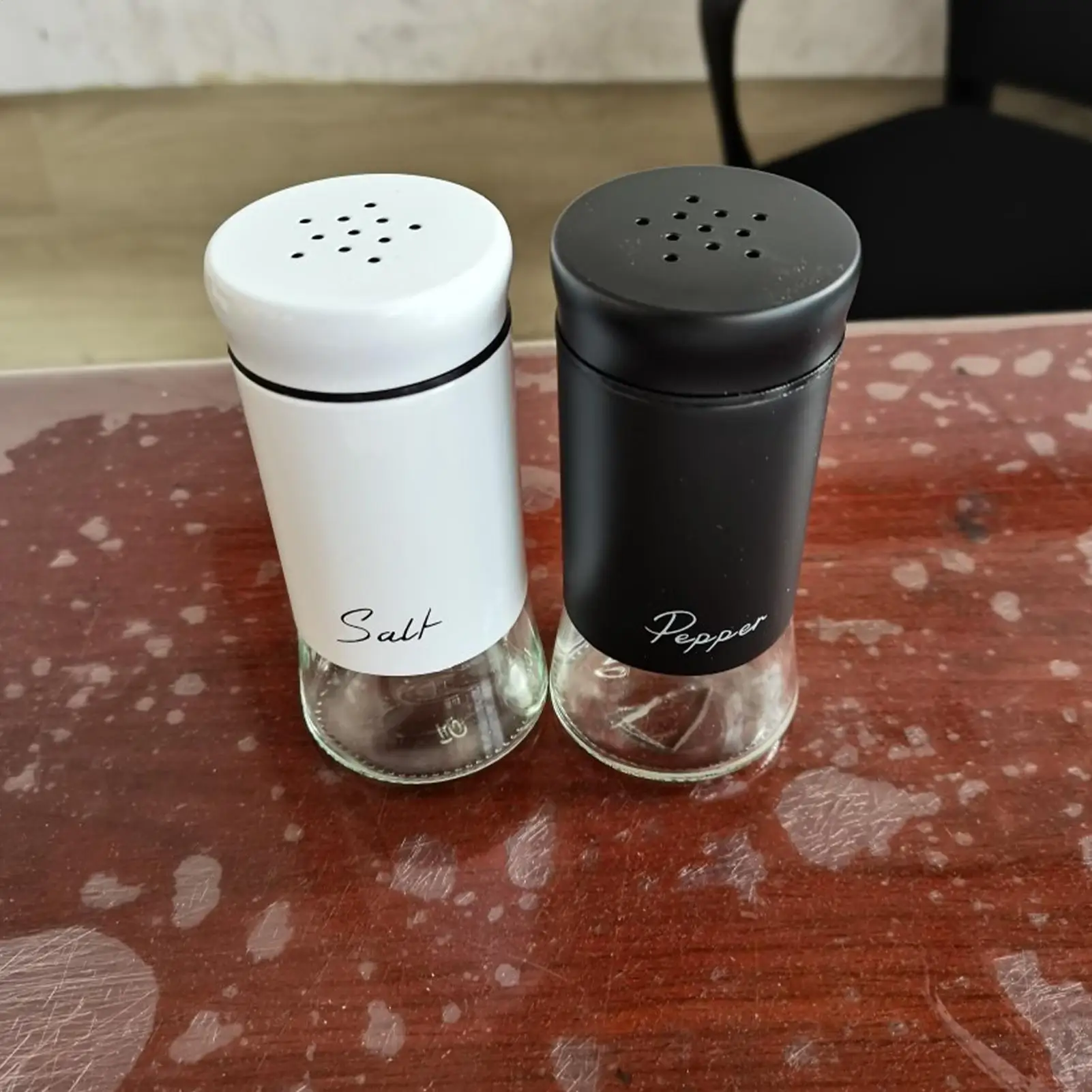 Kitchen Salt Shaker 2 Pieces Condiment Dispenser Camping Seasoning Container For Home Cooks Apartment Dining Table Counter Patio
Kitchen Salt Shaker 2 Pieces Condiment Dispenser Camping Seasoning Container For Home Cooks Apartment Dining Table Counter Patio