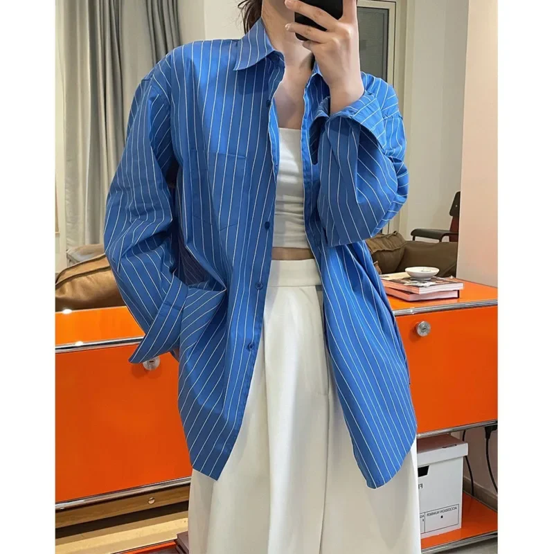 Женские полосатые рубашки большого размера, весна-лето, новые свободные повседневные рубашки с карманами в вертикальную полоску, топы 
Женские полосатые рубашки большого размера, весна-лето, новые свободные повседневные рубашки с карманами в вертикальную полоску, топы