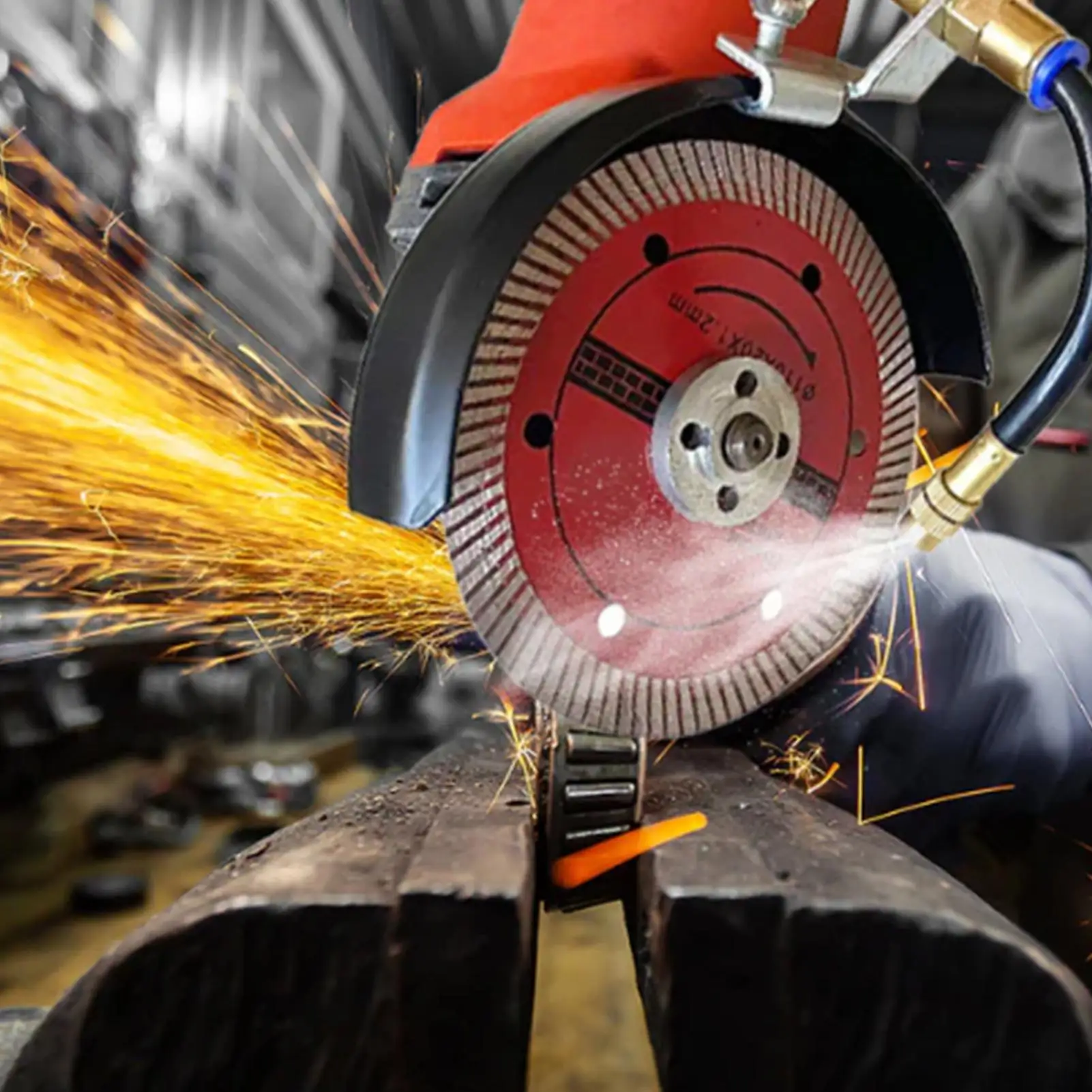 Cutting Machine Water Spray Device Angle Grinder Dust Remover Water Sprayer System Marble Tile Cutting Cooling Auxiliary Tools
Cutting Machine Water Spray Device Angle Grinder Dust Remover Water Sprayer System Marble Tile Cutting Cooling Auxiliary Tools