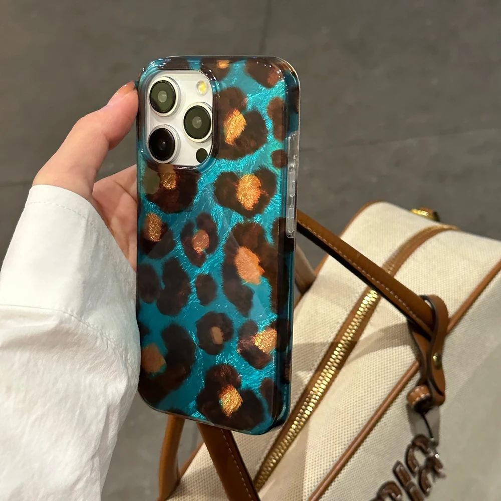 Blue Laser Leopard Print Phone Case For iphone 16 Pro Max 14 15 13 Pro Max Bumper All Inclusive Protective Case fundas iphone 13
Blue Laser Leopard Print Phone Case For iphone 16 Pro Max 14 15 13 Pro Max Bumper All Inclusive Protective Case fundas iphone 13
