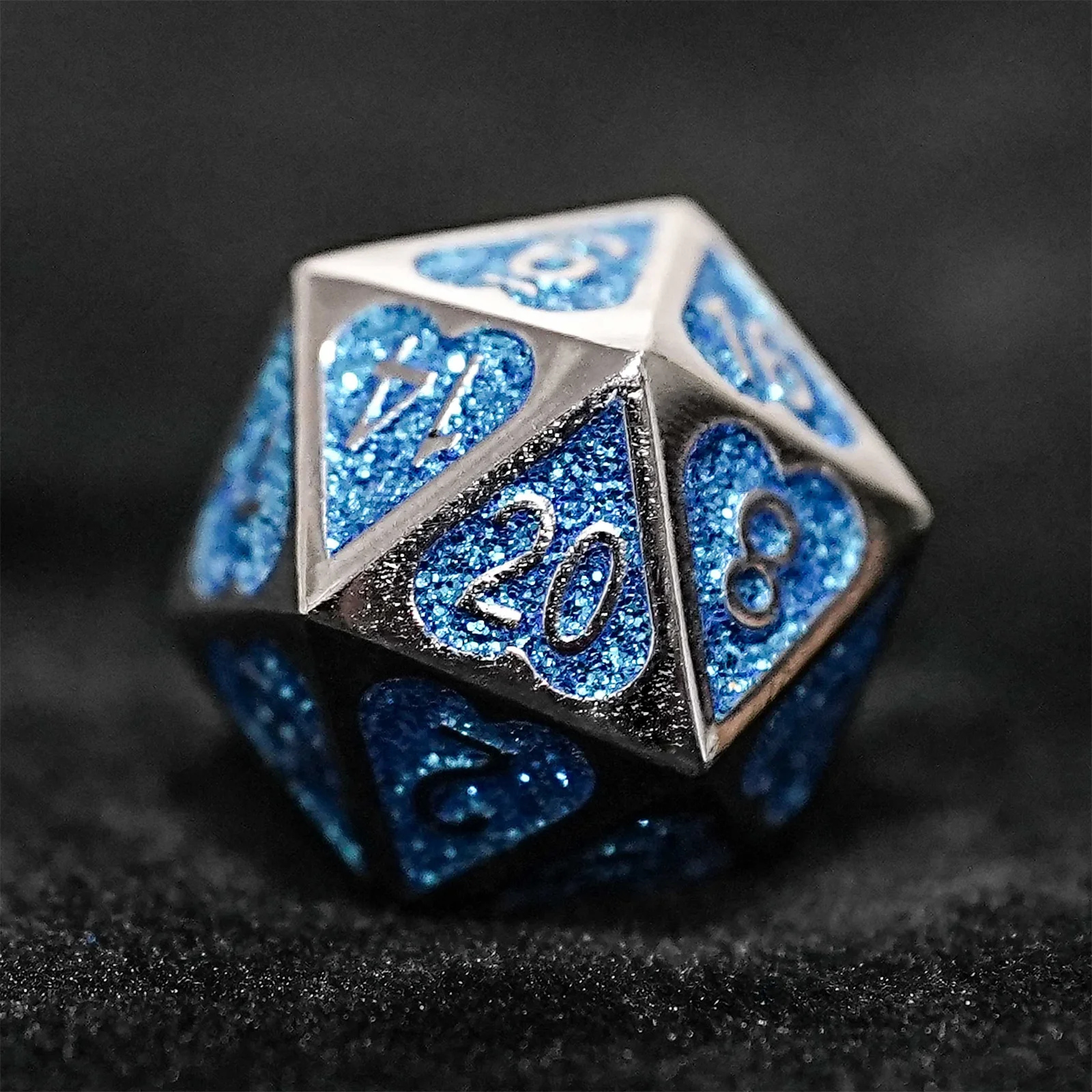 7Pcs DND Solid Metal Dice Set Blue Multi-sided Polyhedral Dice for D&D Game COC Role Playing RPG D6~D20
7Pcs DND Solid Metal Dice Set Blue Multi-sided Polyhedral Dice for D&D Game COC Role Playing RPG D6~D20