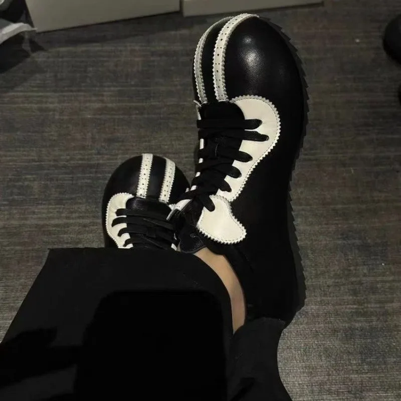 Обувь Dexun с большой головкой, новые женские удобные и универсальные повседневные кроссовки осенью
Обувь Dexun с большой головкой, новые женские удобные и универсальные повседневные кроссовки осенью