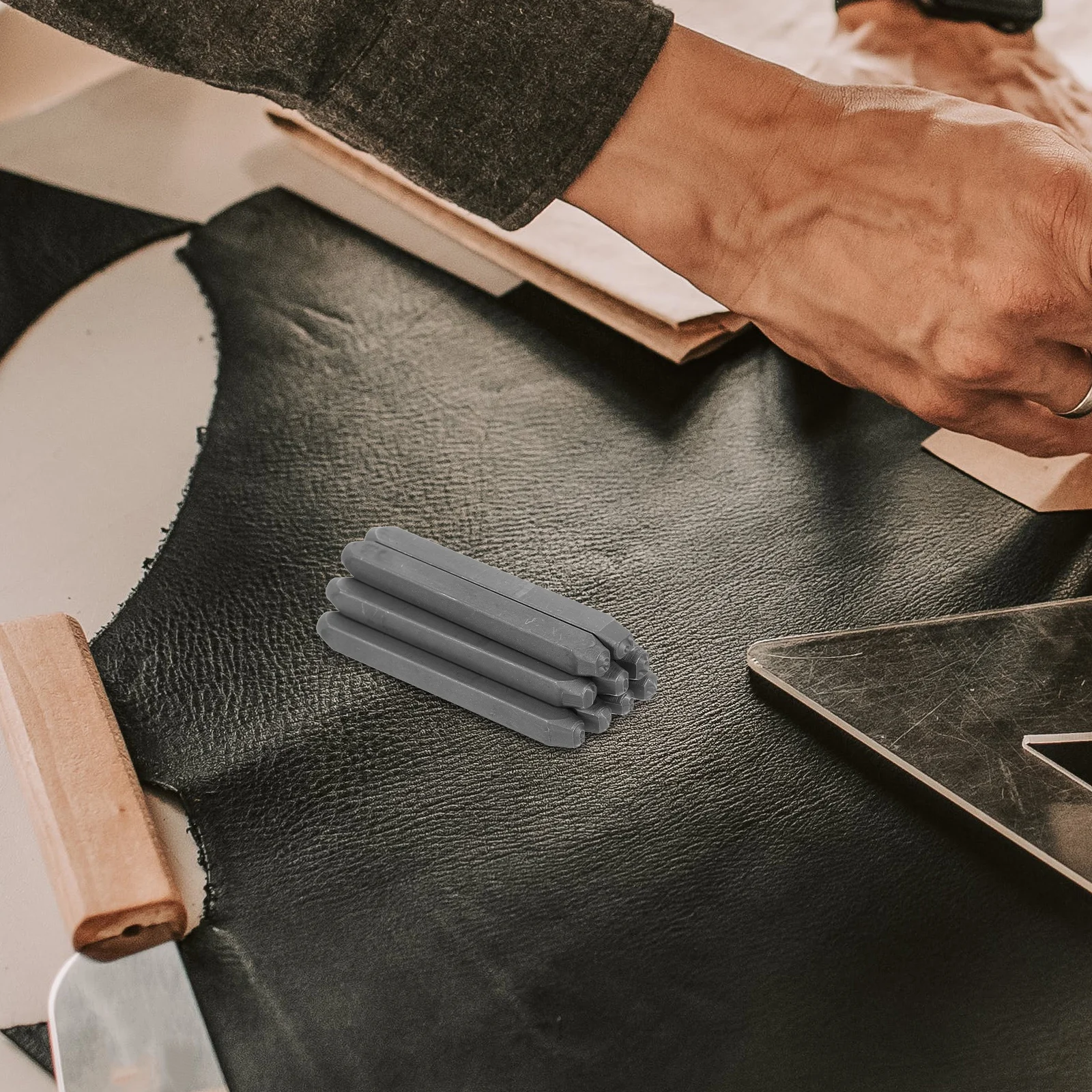Metal Stamp Number Hammer 6.3x6.3x4cm Alloy Steel Durable Art Craft Jewel Making H Marking Tool Ball Pein Hammer
Metal Stamp Number Hammer 6.3x6.3x4cm Alloy Steel Durable Art Craft Jewel Making H Marking Tool Ball Pein Hammer