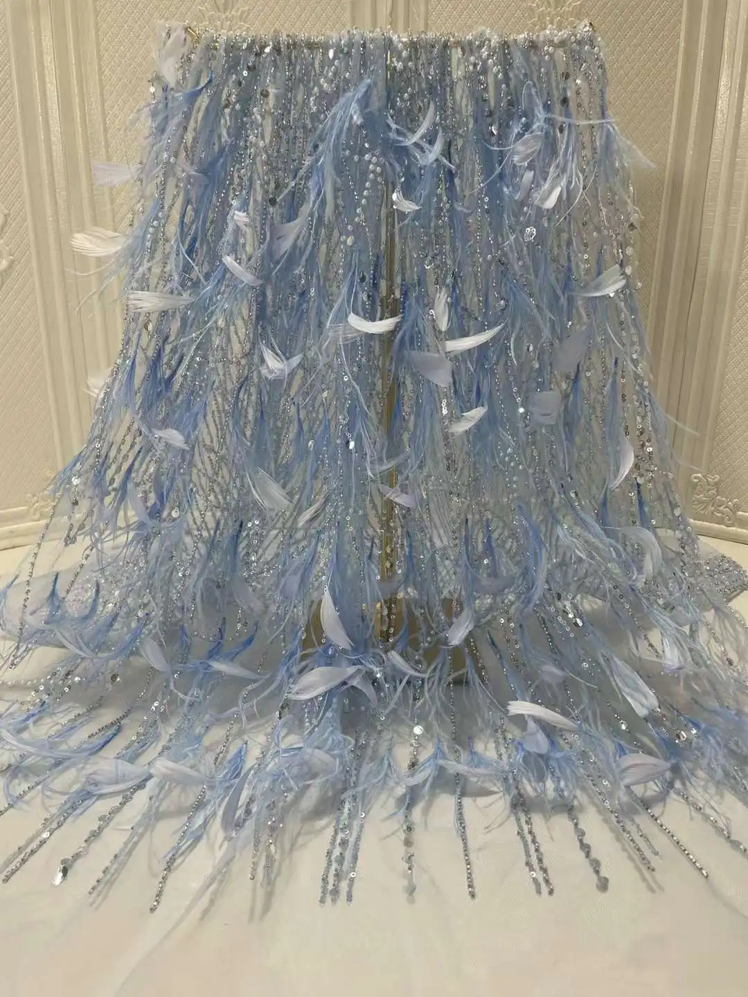 Popular Beaded Design Handmade Feathers Embroidery French Mesh Fabric African Lace For Women's Weddings/ Evening Dress Party
Popular Beaded Design Handmade Feathers Embroidery French Mesh Fabric African Lace For Women's Weddings/ Evening Dress Party