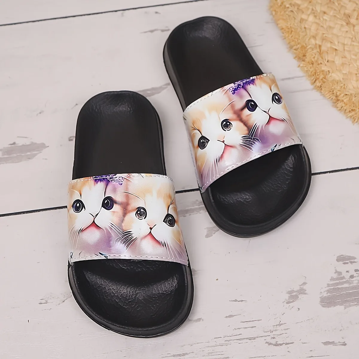 Children's Cartoon Slippers with Big-Eyed Cat Design, Lightweight Eva Sole for Boys and Girls, Lightweight, Breathable, and Stylish Slippers, Suitable for Home, Outdoor Beach Wear, and All Seasons
Children's Cartoon Slippers with Big-Eyed Cat Design, Lightweight Eva Sole for Boys and Girls, Lightweight, Breathable, and Stylish Slippers, Suitable for Home, Outdoor Beach Wear, and All Seasons